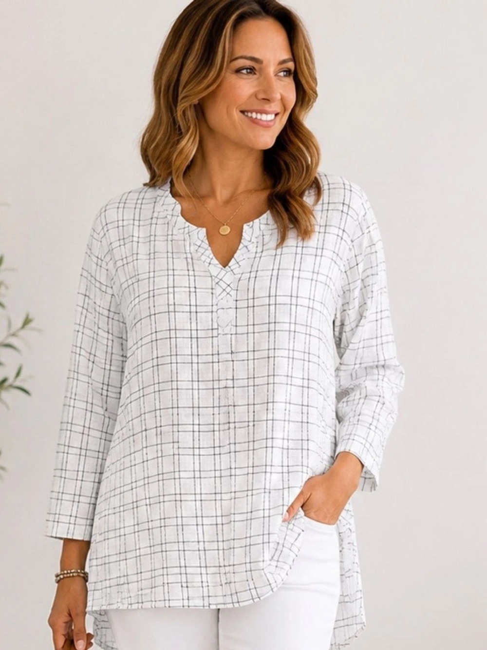 Orvis Passport White Windowpane Grid Plaid Tunic Blouse XL Split V Neck Slit